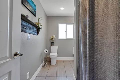 6849 W Waverly Ave, Redding, CA 96001 photo 17