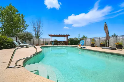 Exterior - 10750 Dixie Rd, Red Bluff, CA 96080 photo 5 of 24