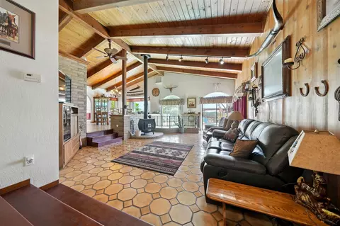 Living - 10750 Dixie Rd, Red Bluff, CA 96080 photo 1 of 4