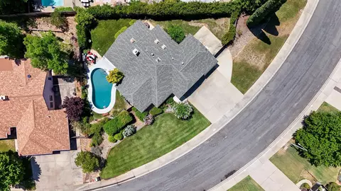 View/Area - 2788 Summerbreeze Pl, Redding, CA 96001 photo 2 of 2