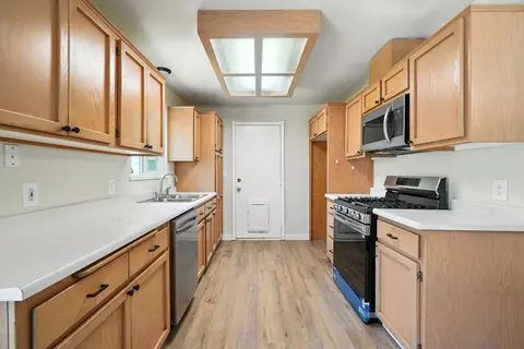 Kitchen - 2440 Howard Dr, Redding, CA 96002 photo 3 of 3