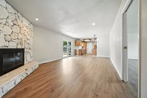 Living - 2440 Howard Dr, Redding, CA 96002 photo 5 of 6
