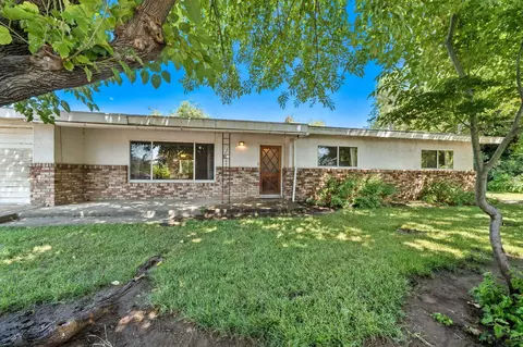 13550 Trinity Ave, Red Bluff, CA 96080 photo 2