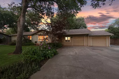 Exterior - 7057 Riata Dr, Redding, CA 96002 photo 16 of 42