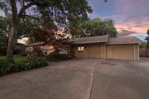 Exterior - 7057 Riata Dr, Redding, CA 96002 photo 36 of 42