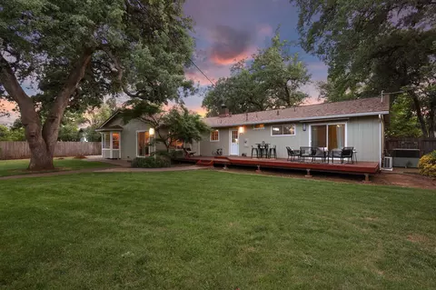 Exterior - 7057 Riata Dr, Redding, CA 96002 photo 33 of 42