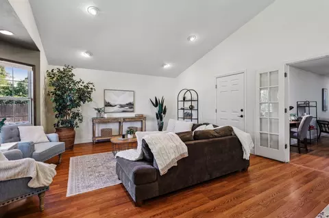 Entry Way - 7057 Riata Dr, Redding, CA 96002 photo 1 of 8