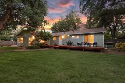 Exterior - 7057 Riata Dr, Redding, CA 96002 photo 28 of 42