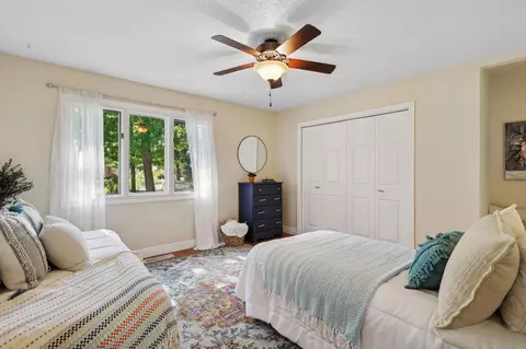 Bedroom - 7057 Riata Dr, Redding, CA 96002 photo 3 of 12