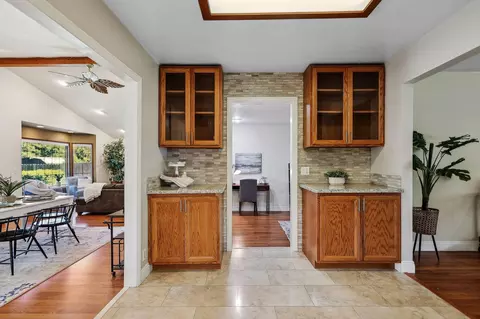 Entry Way - 7057 Riata Dr, Redding, CA 96002 photo 4 of 8