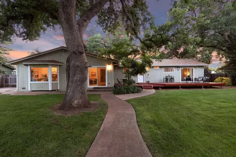 Exterior - 7057 Riata Dr, Redding, CA 96002 photo 32 of 42