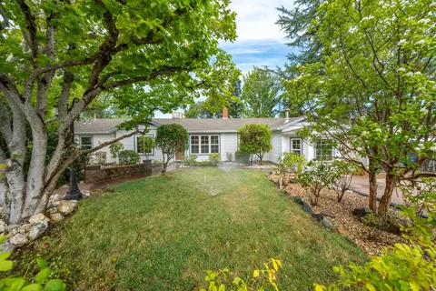 3500 Longview Ave, Redding, CA 96001