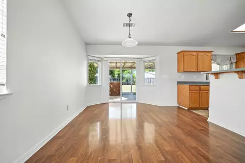 391 Woodhill Dr, Redding, CA 96003 photo 9