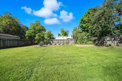 391 Woodhill Dr, Redding, CA 96003 photo 31