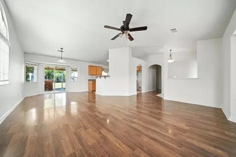 391 Woodhill Dr, Redding, CA 96003 photo 8