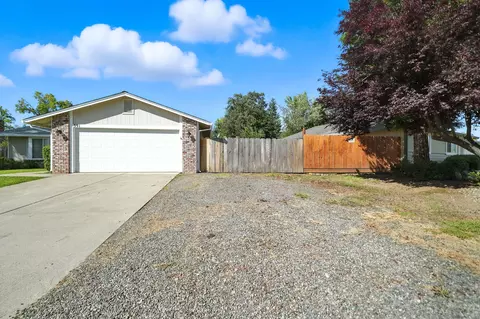 391 Woodhill Dr, Redding, CA 96003 photo 38