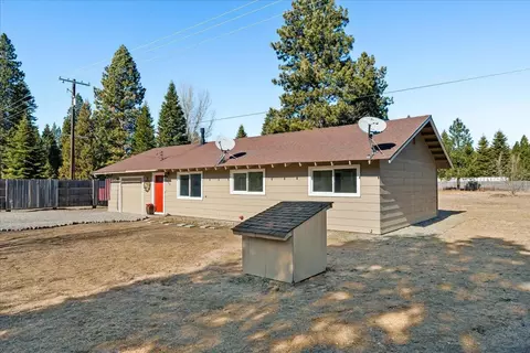 Exterior - 509 Deetz Rd, Mount Shasta, CA 96067 photo 3 of 7