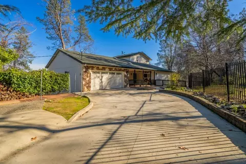 15943 Highland Cir, Redding, CA 96001 photo 9