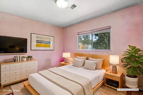 Bedroom - 2760 Oriole Dr, Red Bluff, CA 96080 photo 2 of 5
