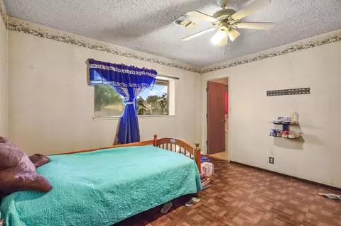 Bedroom - 2760 Oriole Dr, Red Bluff, CA 96080 photo 1 of 5