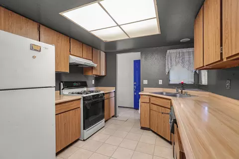 Kitchen - 2760 Oriole Dr, Red Bluff, CA 96080 photo 1 of 2