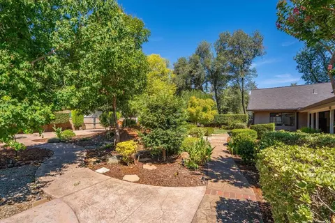 Exterior - 4664 Alta Camino Dr, Redding, CA 96002 photo 10 of 33