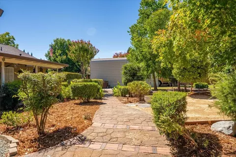 Exterior - 4664 Alta Camino Dr, Redding, CA 96002 photo 20 of 33