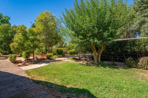 Exterior - 4664 Alta Camino Dr, Redding, CA 96002 photo 18 of 33