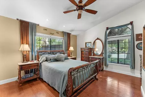 Bedroom - 4664 Alta Camino Dr, Redding, CA 96002 photo 1 of 6