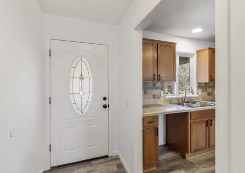 21692 W Elk Trl, Redding, CA 96003 photo 8