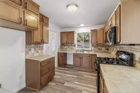 21692 W Elk Trl, Redding, CA 96003 photo 10