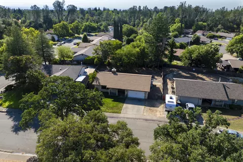 View/Area - 1413 Casa Vereda Way, Redding, CA 96003 photo 2 of 2