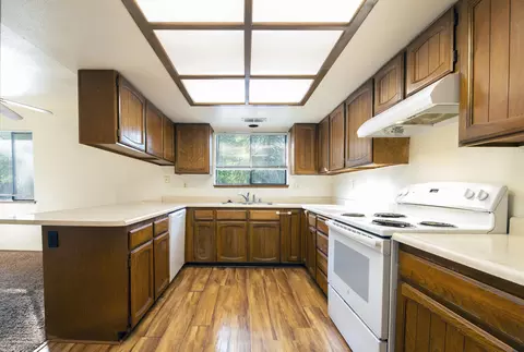 Kitchen - 1413 Casa Vereda Way, Redding, CA 96003 photo 1 of 1