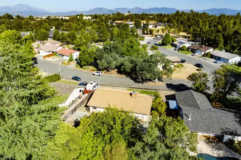 View/Area - 1413 Casa Vereda Way, Redding, CA 96003 photo 1 of 2