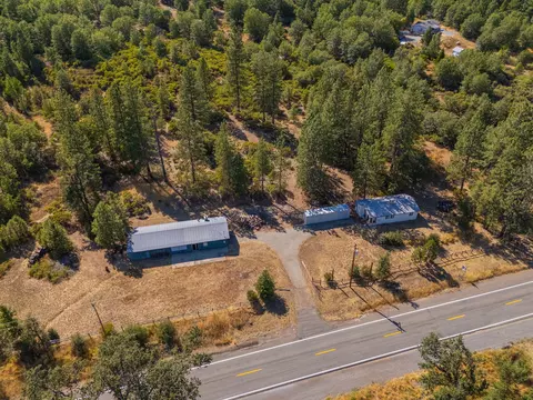 29764 E Highway 299 East E, Round Mountain, CA 96084