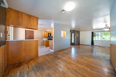 Living - 18938 River Ranch Rd, Anderson, CA 96007 photo 4 of 4