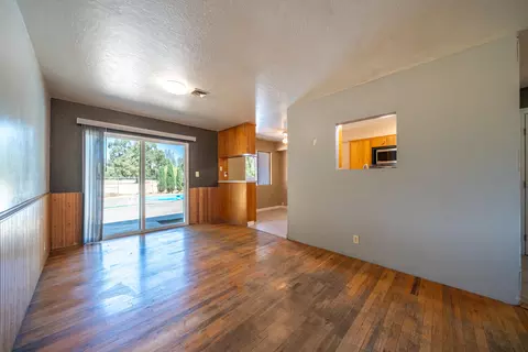 Living - 18938 River Ranch Rd, Anderson, CA 96007 photo 3 of 4