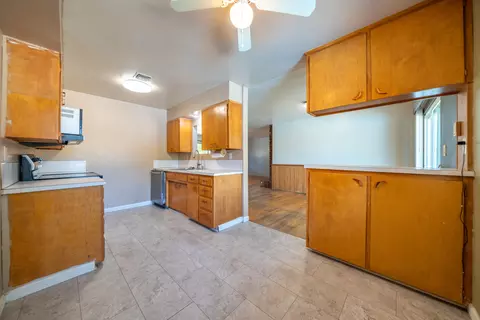 Kitchen - 18938 River Ranch Rd, Anderson, CA 96007 photo 1 of 1