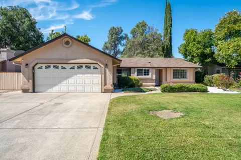 6412 Oxbow St, Redding, CA 96001