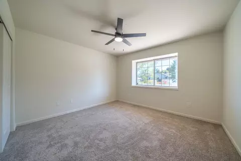 Bedroom - 6412 Oxbow St, Redding, CA 96001 photo 1 of 3