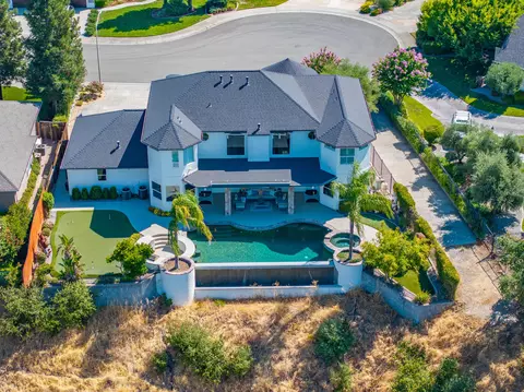 View/Area - 2570 Crescent Moon Ct, Redding, CA 96001 photo 1 of 2