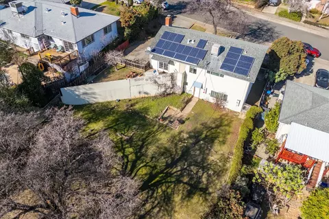 View/Area - 3315 Sunset Dr, Redding, CA 96001 photo 1 of 4