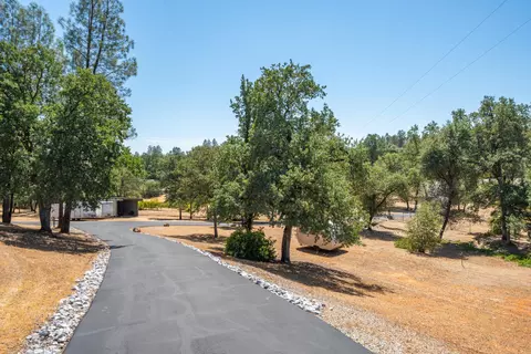 Exterior - 7954 Placer Rd, Redding, CA 96001 photo 37 of 55