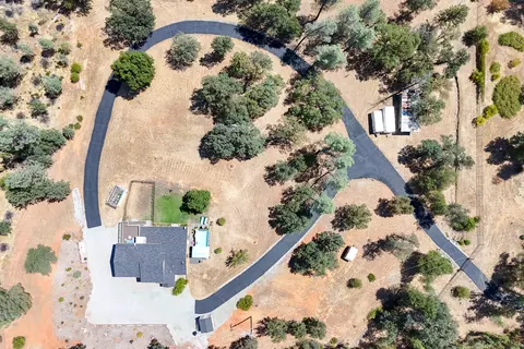 View/Area - 7954 Placer Rd, Redding, CA 96001 photo 4 of 5
