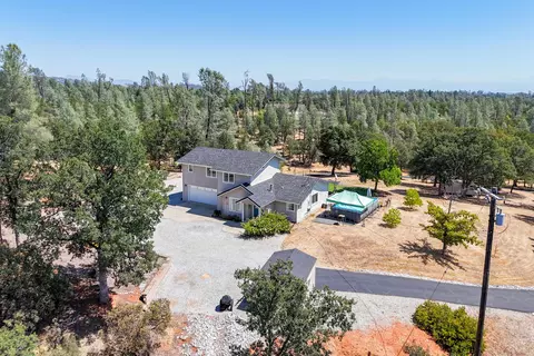 View/Area - 7954 Placer Rd, Redding, CA 96001 photo 3 of 5