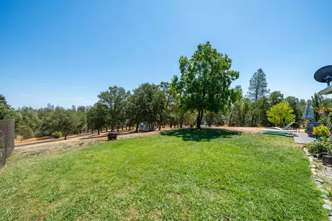 Exterior - 7954 Placer Rd, Redding, CA 96001 photo 20 of 55