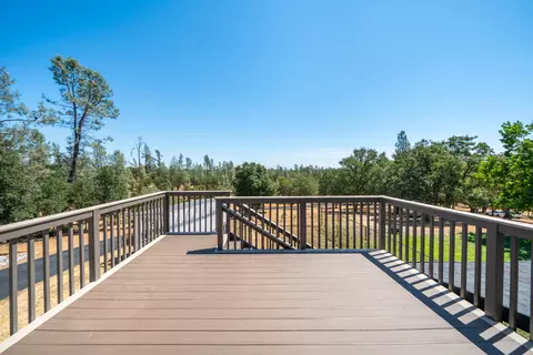 Exterior - 7954 Placer Rd, Redding, CA 96001 photo 6 of 55