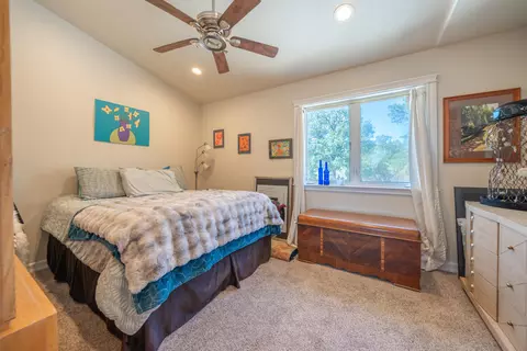 Bedroom - 7954 Placer Rd, Redding, CA 96001 photo 4 of 4