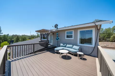 Exterior - 7954 Placer Rd, Redding, CA 96001 photo 8 of 55