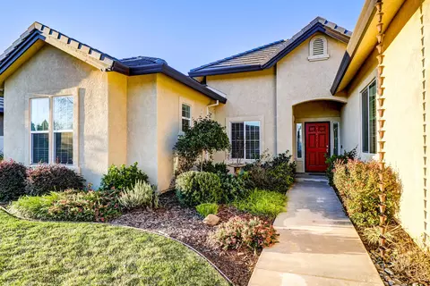 4777 Ferrington Ct, Redding, CA 96003 photo 2